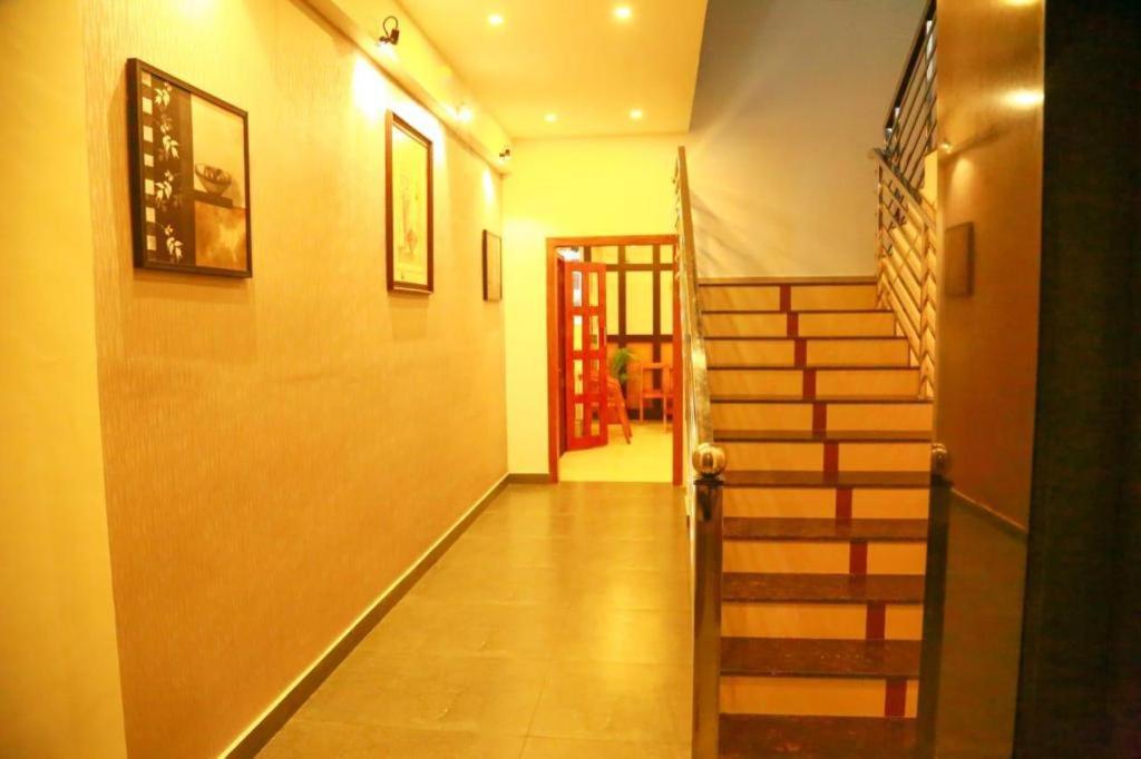 Akan Hotel And Residence Meppādi Extérieur photo